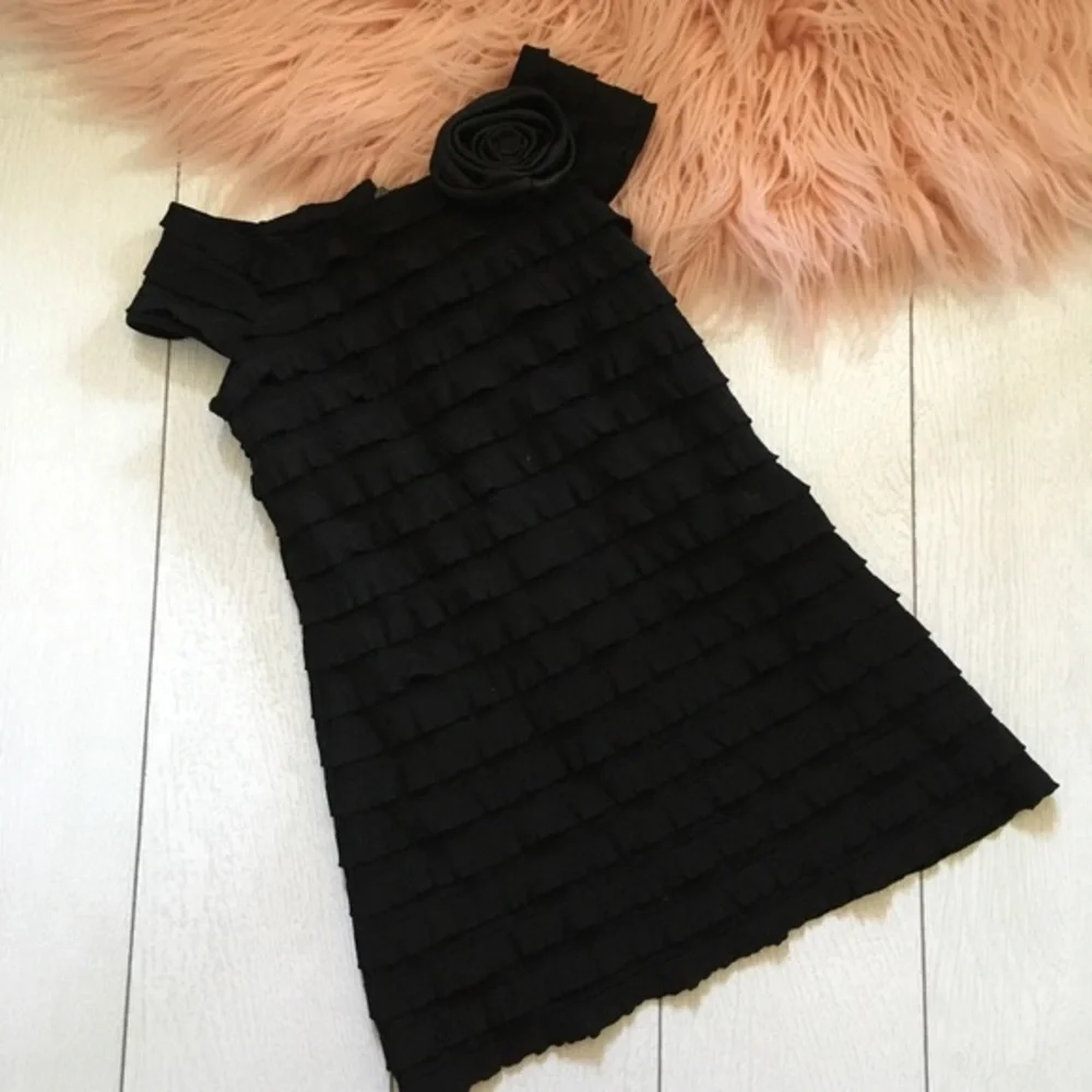 🌸3/$30🌸 Black Sweet Heart Rose dress 👗